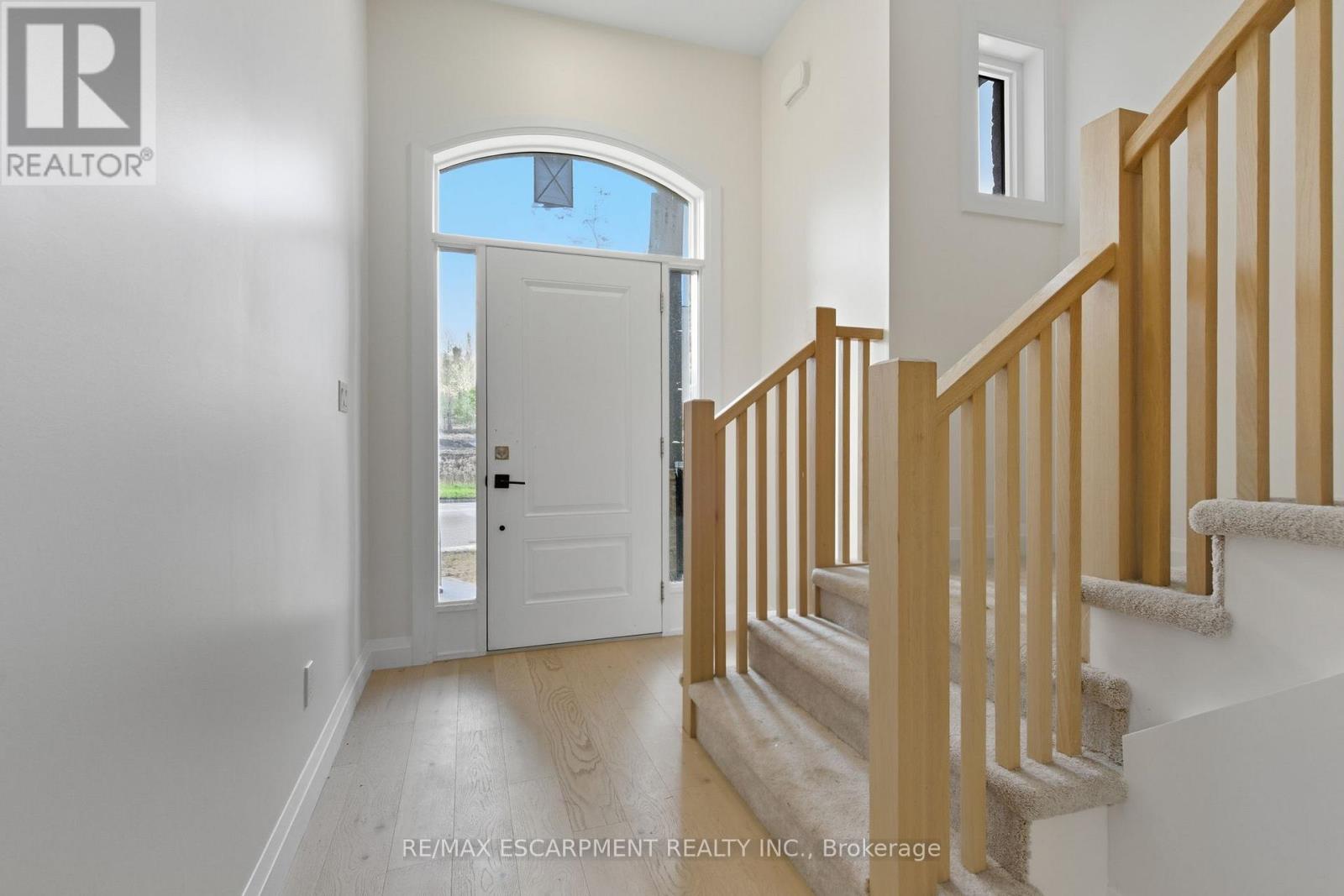 236 Mount Pleasant Street, Brantford, Ontario  N3T 1V1 - Photo 3 - X12544158