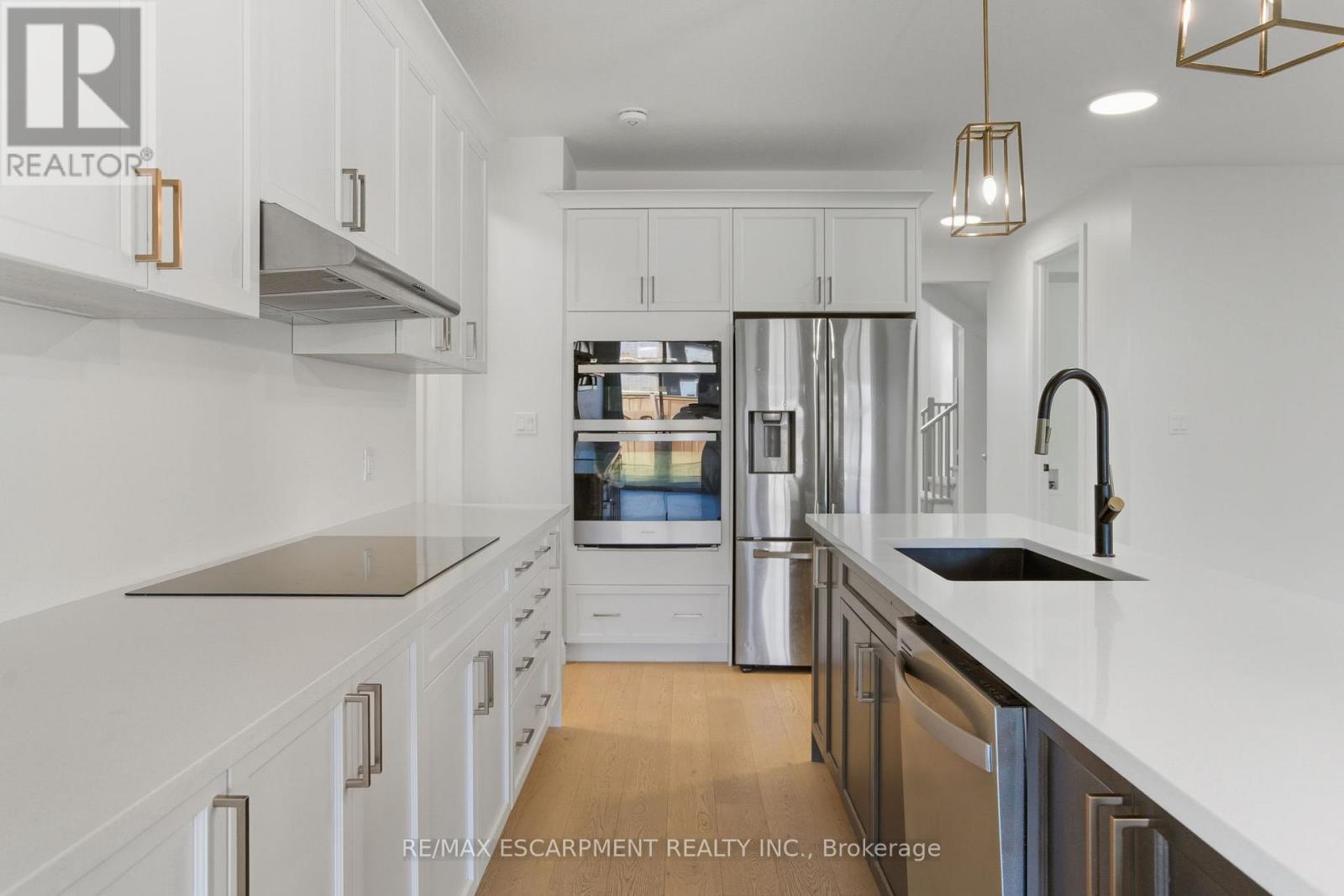 236 Mount Pleasant Street, Brantford, Ontario  N3T 1V1 - Photo 8 - X12544158