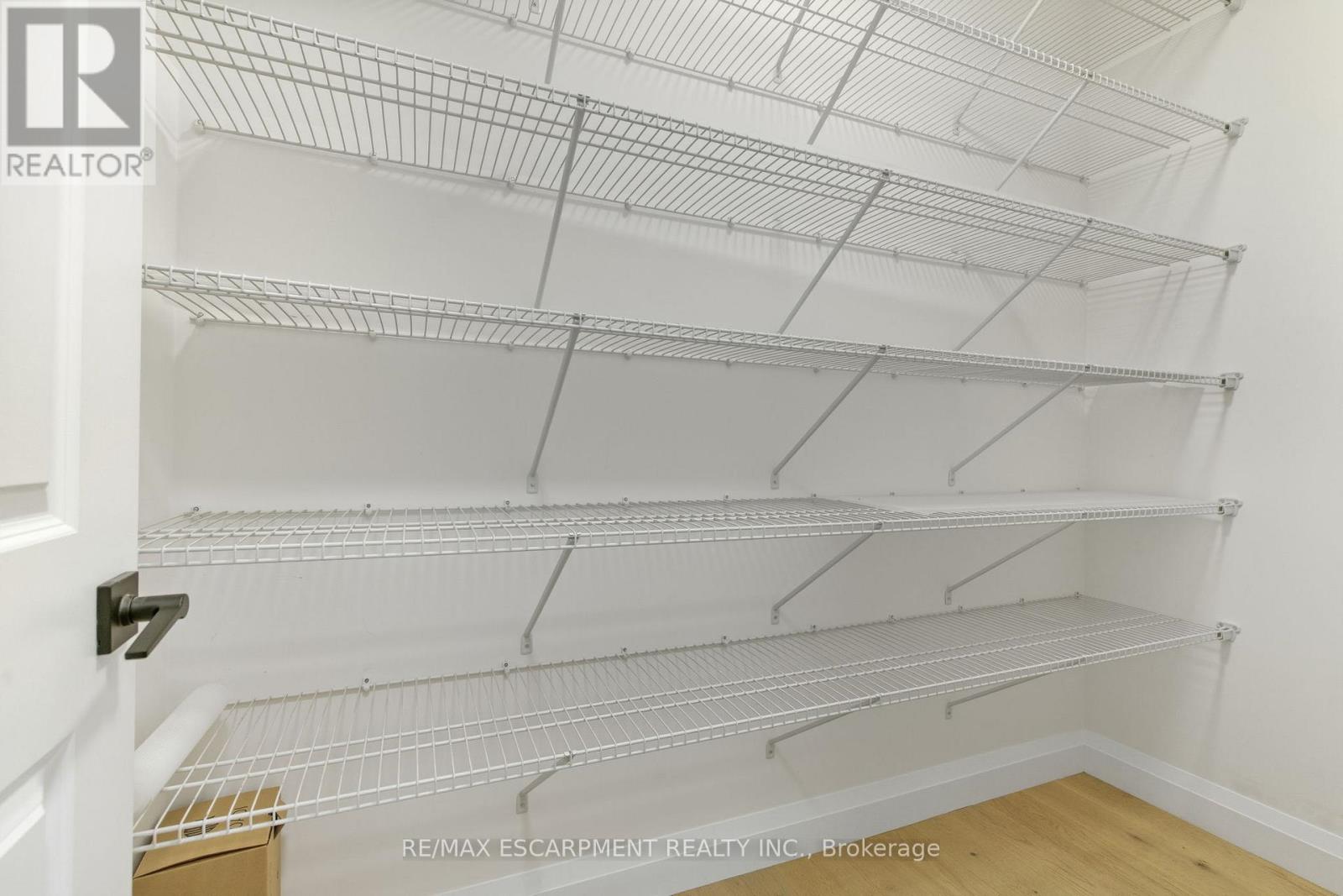 236 Mount Pleasant Street, Brantford, Ontario  N3T 1V1 - Photo 9 - X12544158