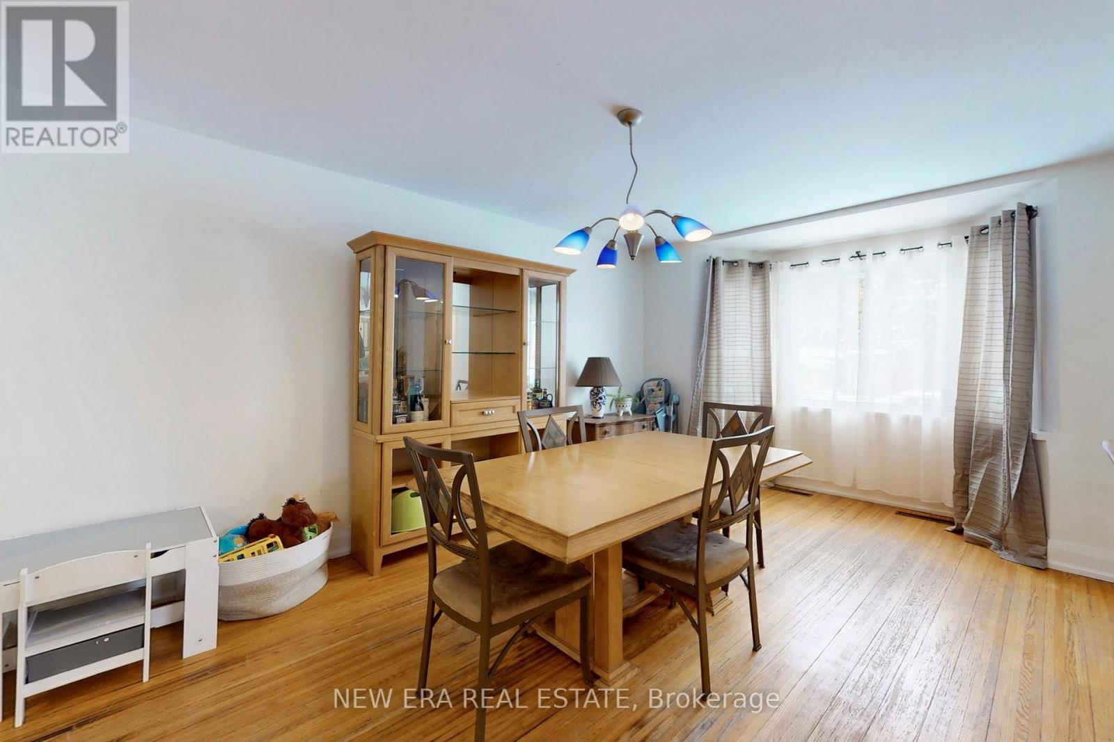 80 Renfield Street, Toronto, Ontario  M6M 4V7 - Photo 9 - W12542910