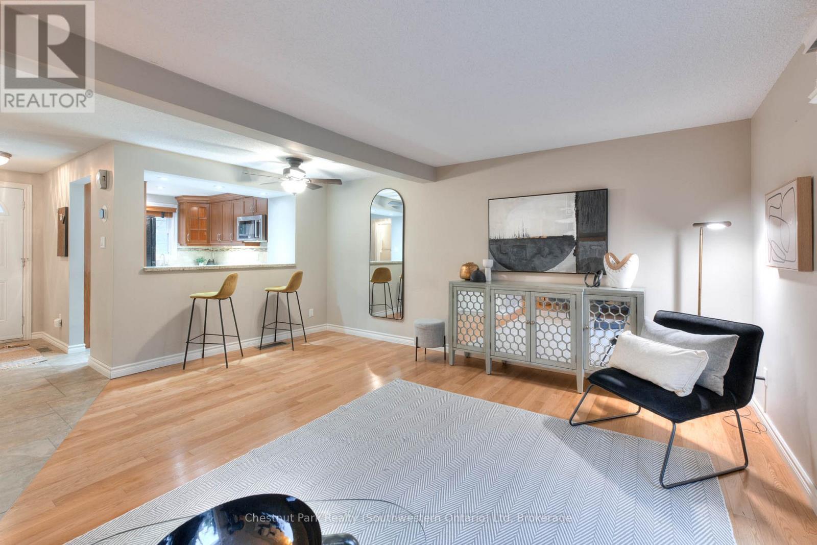 30 - 383 Edinburgh Road S, Guelph, Ontario  N1G 2K7 - Photo 3 - X12544248