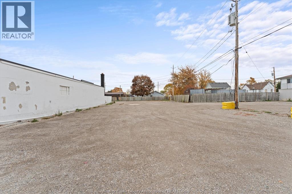 227-235 Sandwich Street South, Amherstburg, Ontario N9V 2A3 - Photo 8 - 25028762