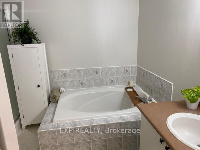 14 Drumso Street, Ottawa, Ontario K1T 3Y2 - Photo 24 - X12423212