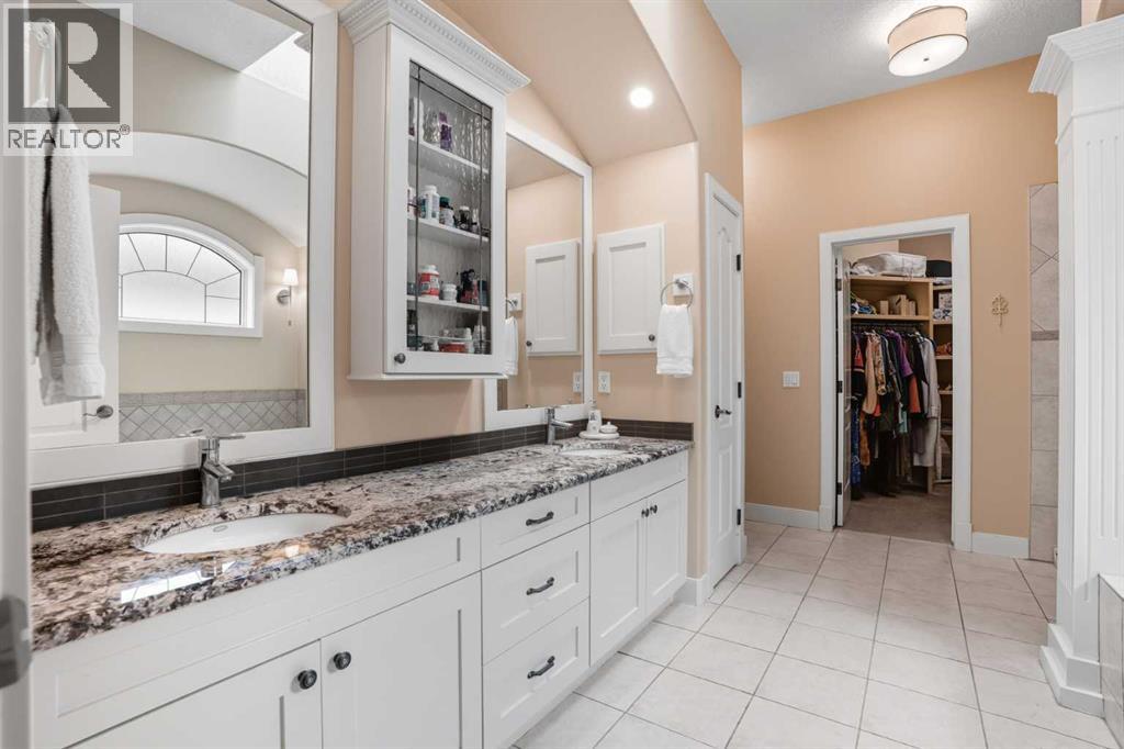 134 Discovery Ridge Boulevard Sw, Calgary, Alberta  T3H 4Y2 - Photo 33 - A2258271