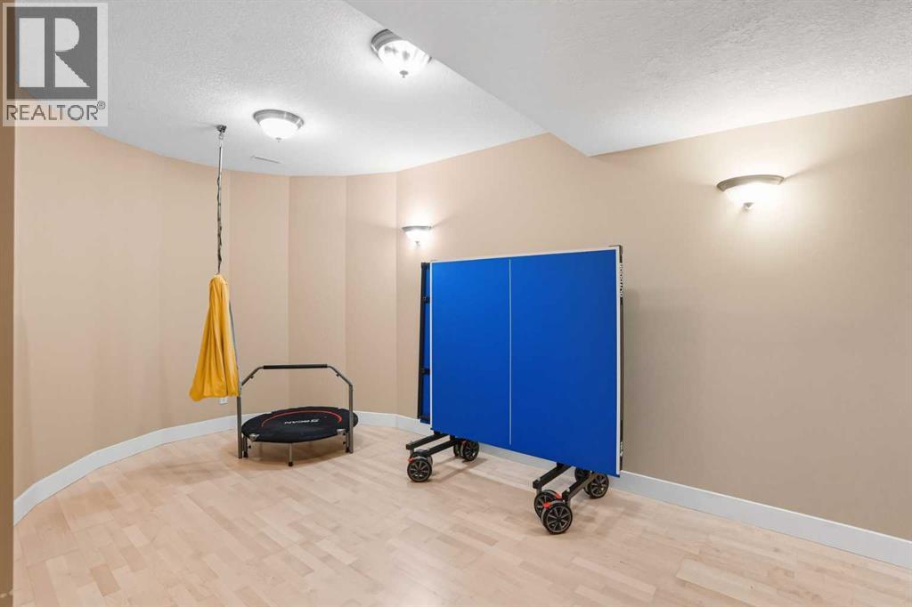 134 Discovery Ridge Boulevard Sw, Calgary, Alberta  T3H 4Y2 - Photo 47 - A2258271