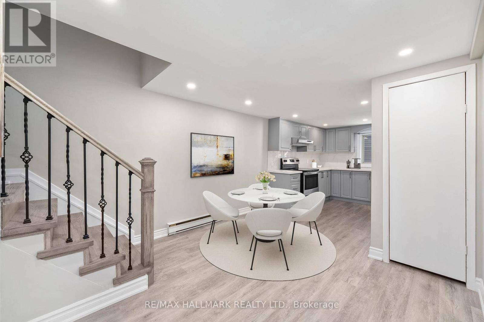 41 Shirlea Boulevard, Georgina, Ontario  L4P 1L1 - Photo 3 - N12455964