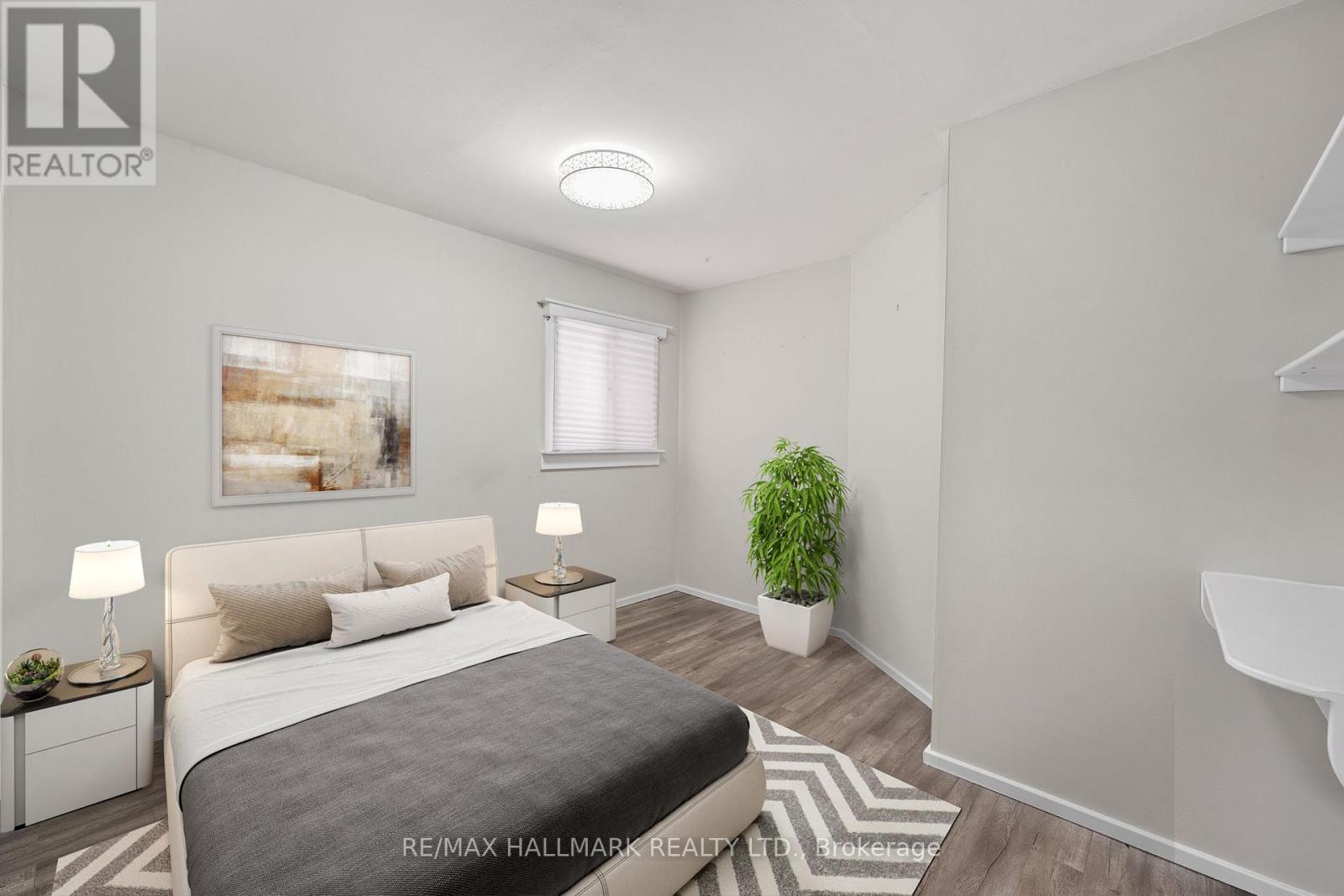 41 Shirlea Boulevard, Georgina, Ontario  L4P 1L1 - Photo 12 - N12455964