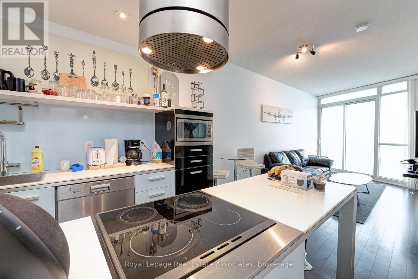 1206 - 38 Dan Leckie Way, Toronto, Ontario  M5V 2V6 - Photo 11 - C12544204