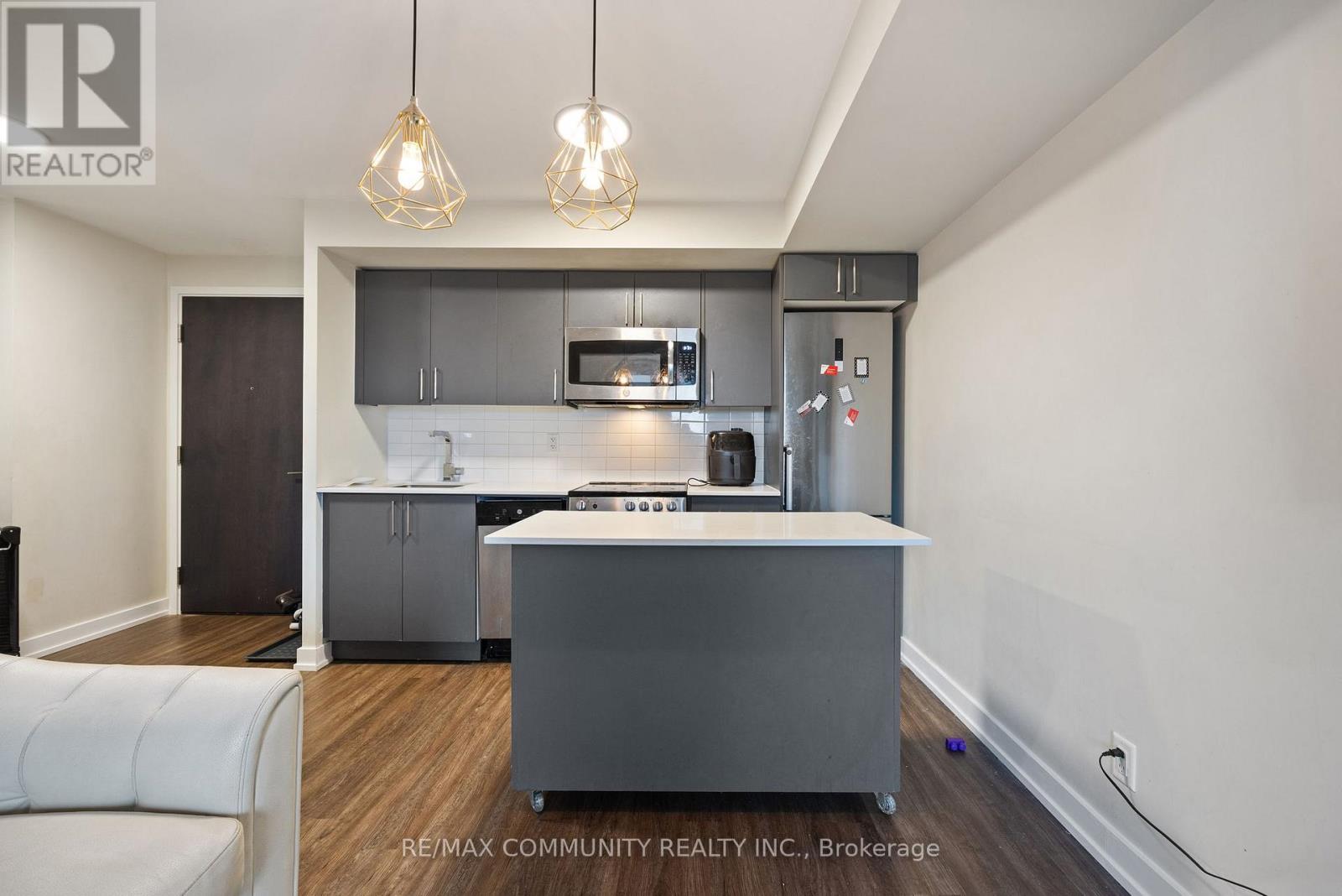 313 - 38 Monte Kwinter Court, Toronto, Ontario  M3H 0E2 - Photo 11 - C12544218