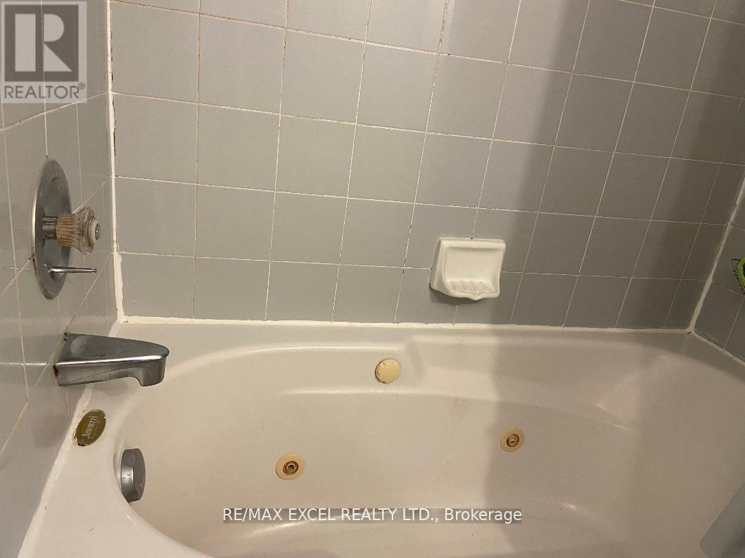 101 - 18 Hollywood Avenue, Toronto, Ontario  M2N 6P5 - Photo 12 - C12544240