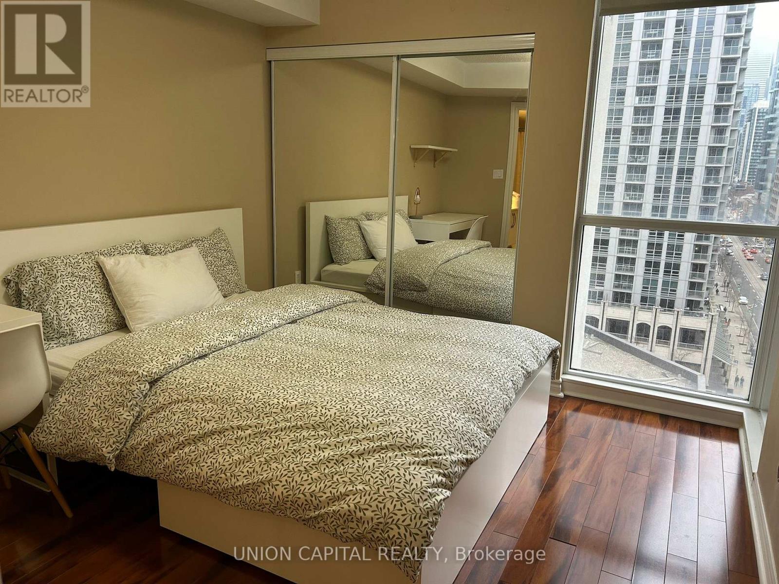 1205 - 801 Bay Street, Toronto, Ontario  M5S 1Y9 - Photo 8 - C12544266