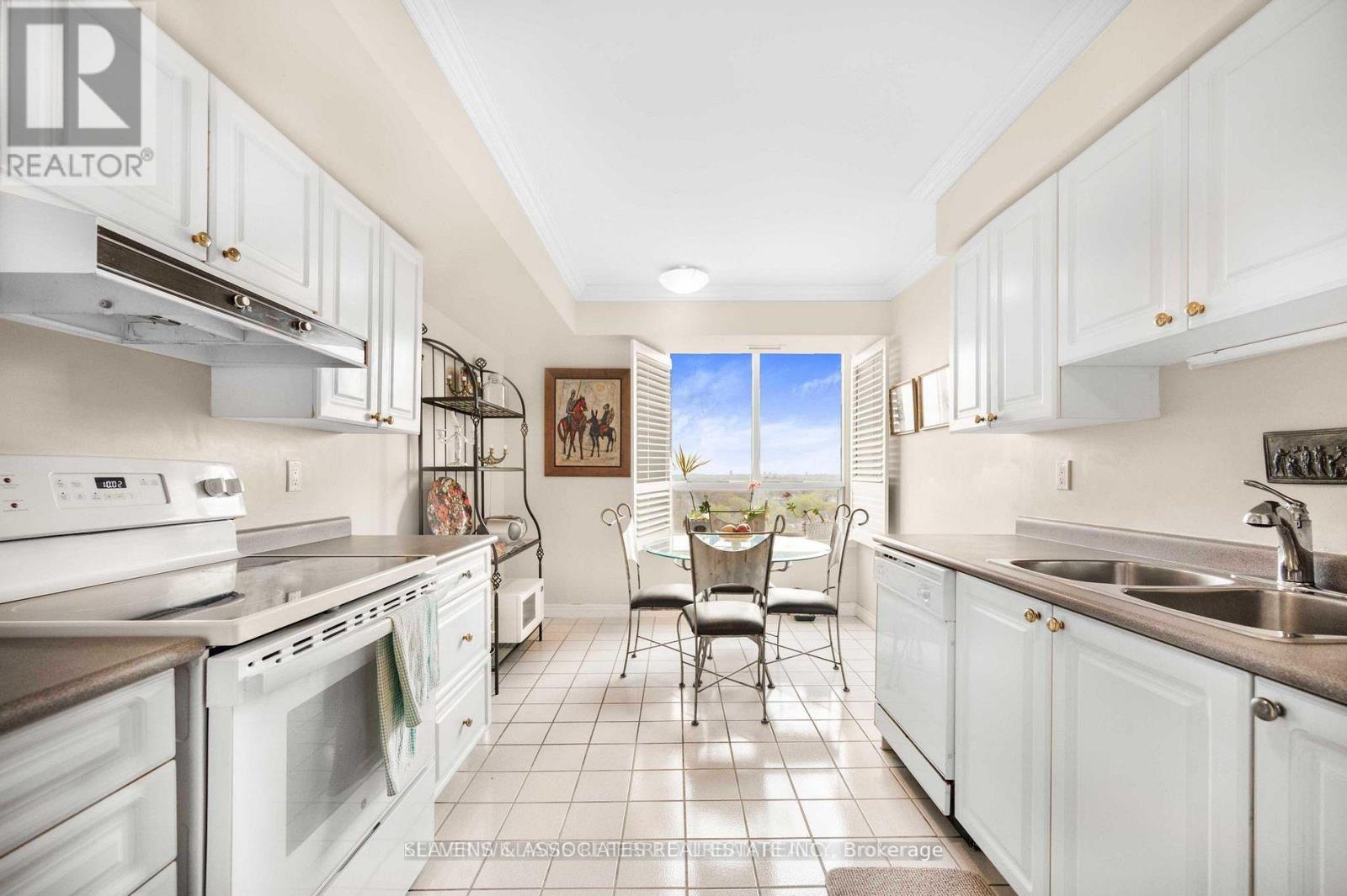 Ph209 - 2 Covington Road, Toronto, Ontario  M6A 3E2 - Photo 11 - C12544276