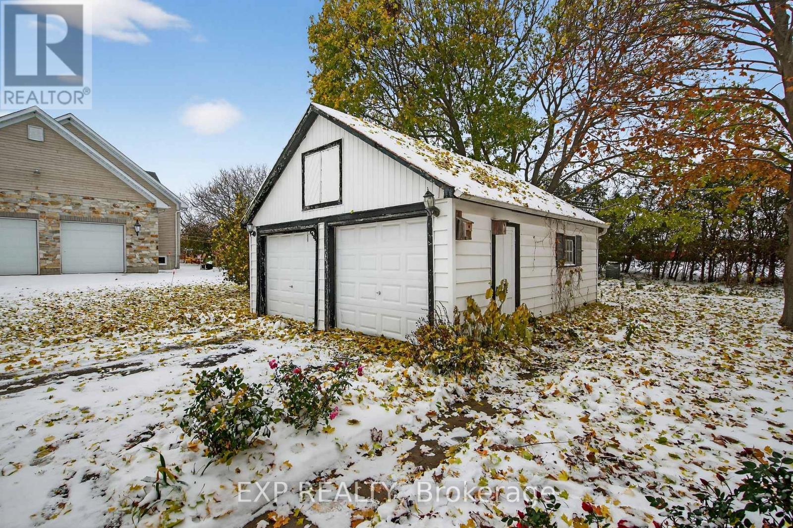 372 Main Street, Prince Edward County, Ontario K0K 3L0 - Photo 37 - X12538820