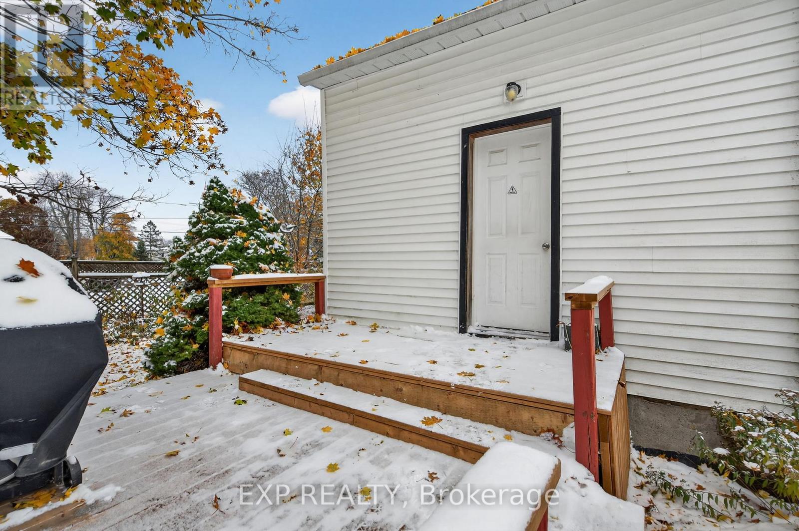 372 Main Street, Prince Edward County, Ontario K0K 3L0 - Photo 34 - X12538820