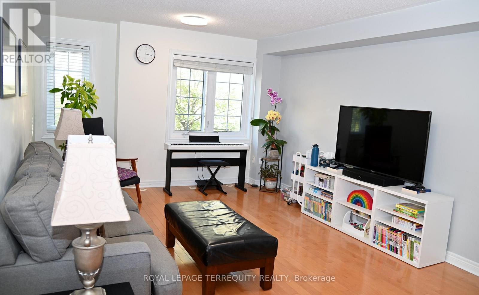 2753 Bur Oak Avenue, Markham, Ontario  L6B 1C8 - Photo 11 - N12544206