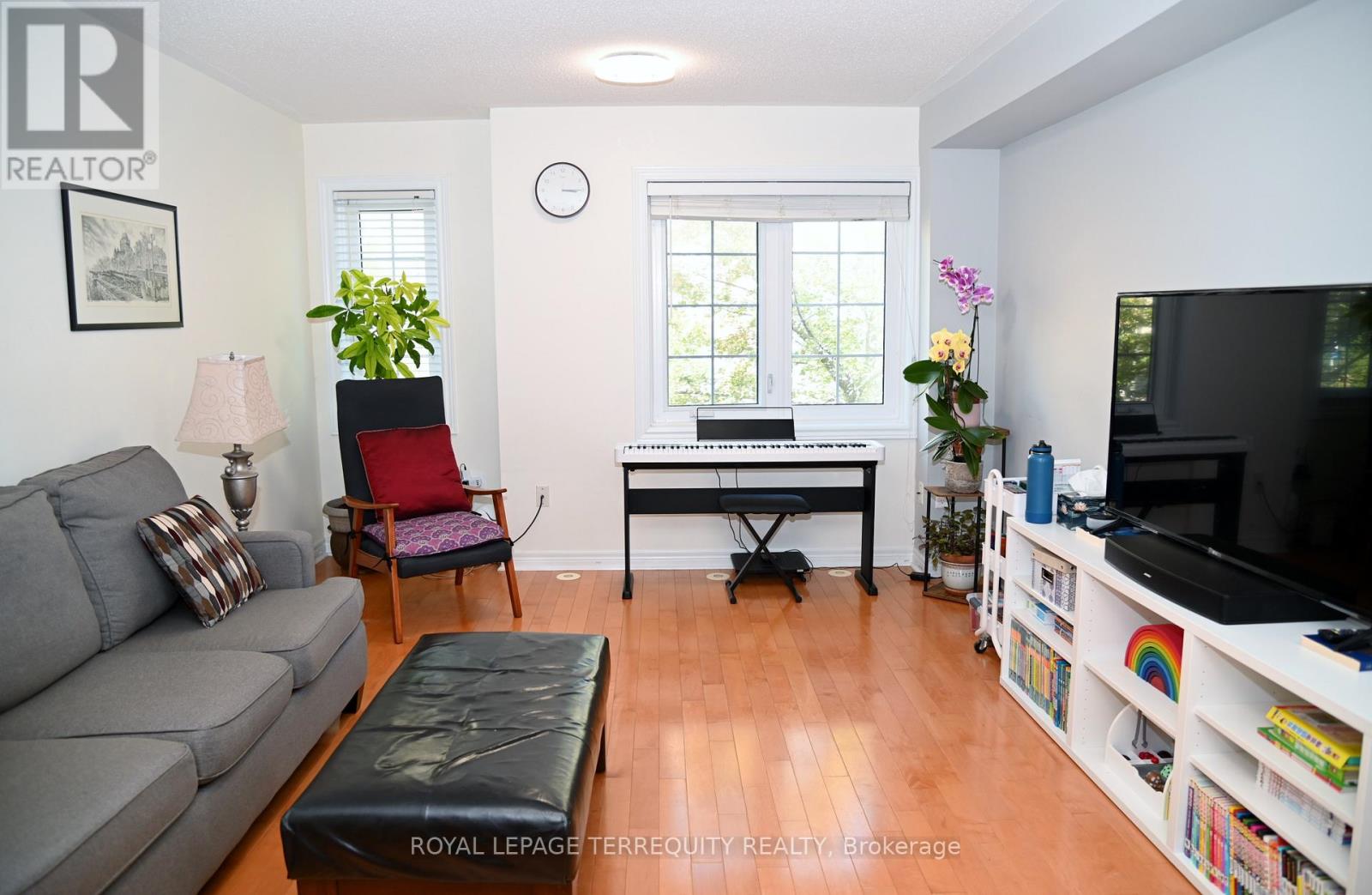 2753 Bur Oak Avenue, Markham, Ontario  L6B 1C8 - Photo 9 - N12544206