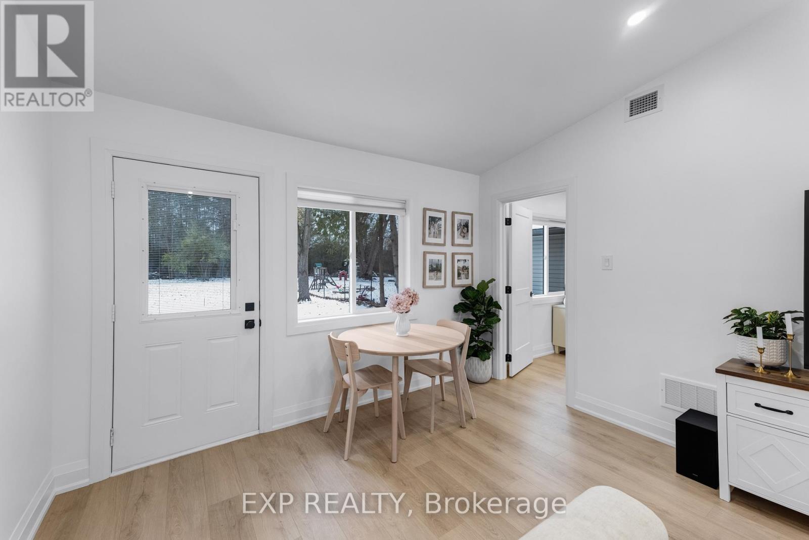 808 Montsell Avenue, Georgina, Ontario  L0E 1S0 - Photo 14 - N12544216