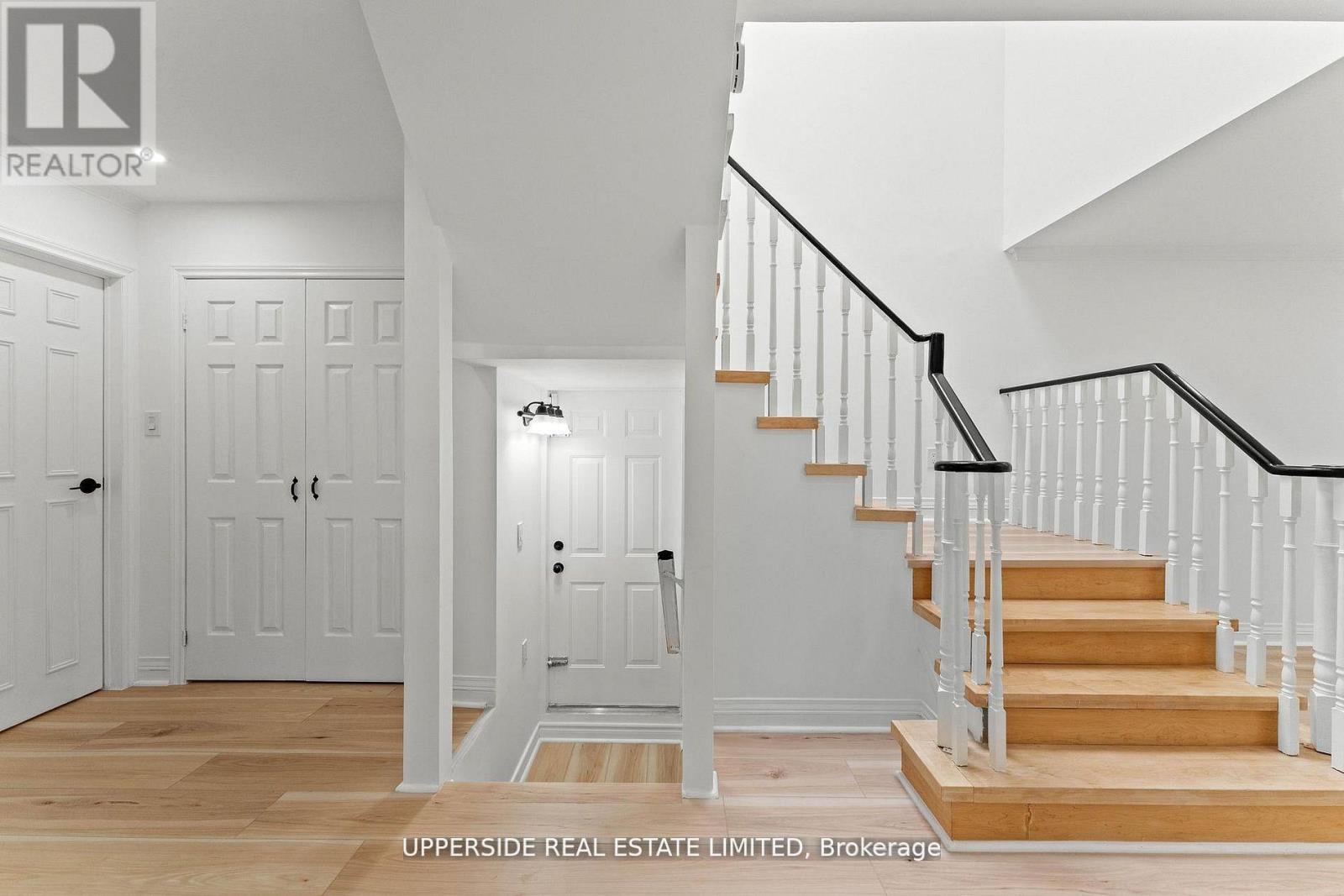 55 Thornbury Circle, Vaughan, Ontario  L4J 5C3 - Photo 10 - N12544250