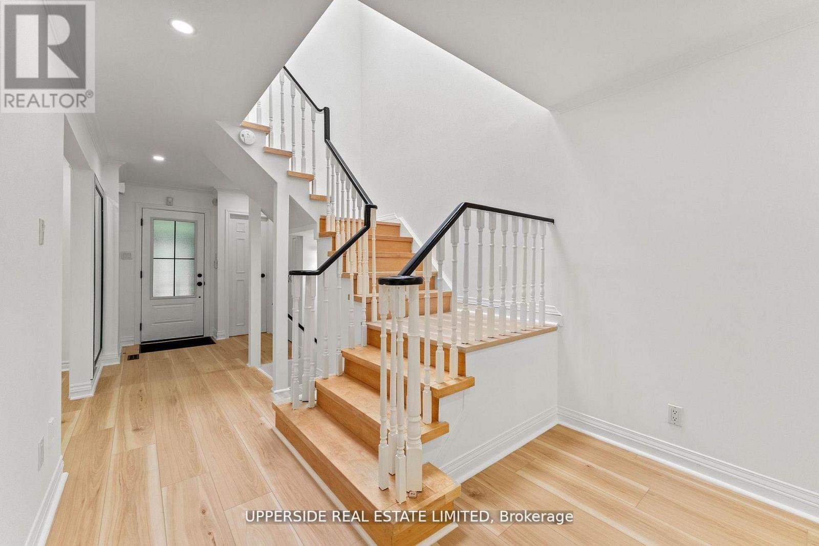 55 Thornbury Circle, Vaughan, Ontario  L4J 5C3 - Photo 19 - N12544250