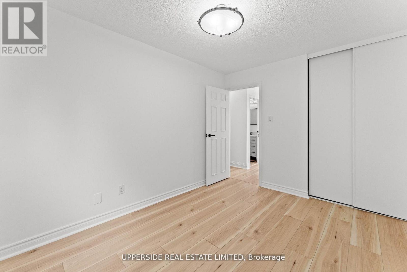 55 Thornbury Circle, Vaughan, Ontario  L4J 5C3 - Photo 21 - N12544250