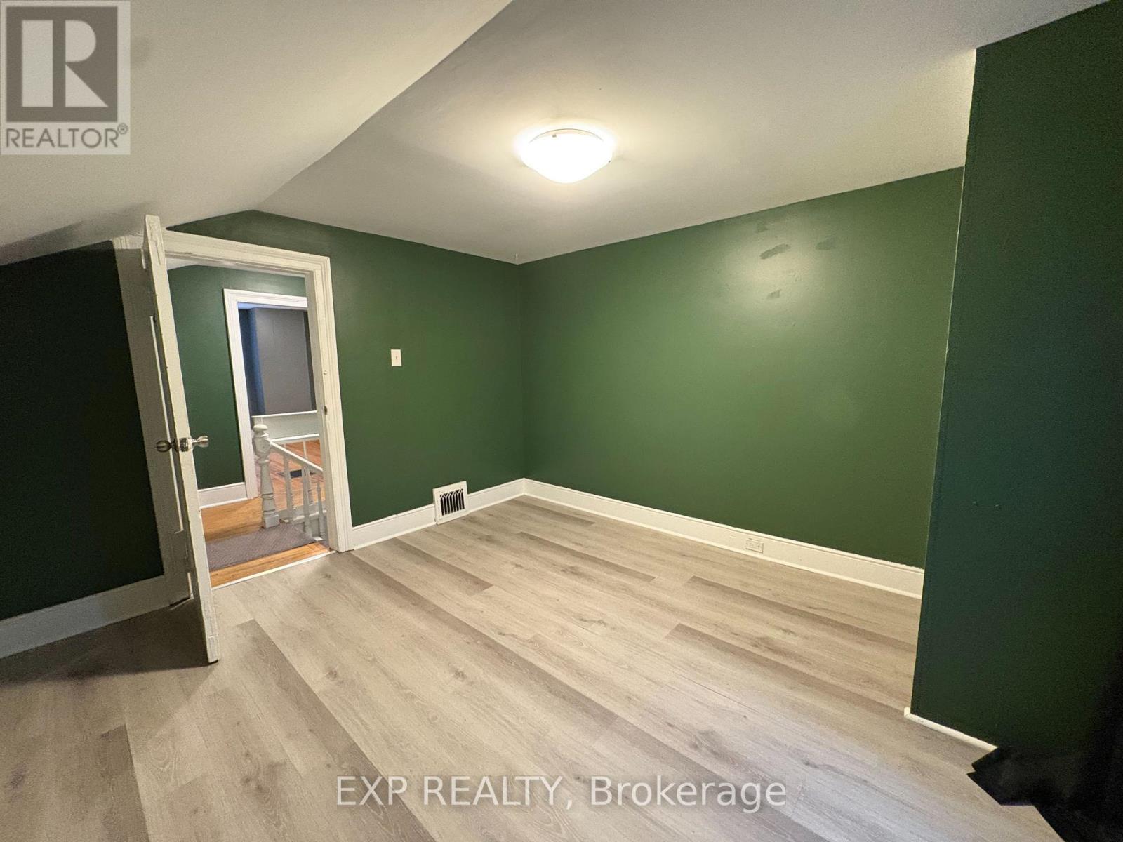 1 - 213 Prospect Street, Newmarket, Ontario  L3Y 3T8 - Photo 15 - N12544290