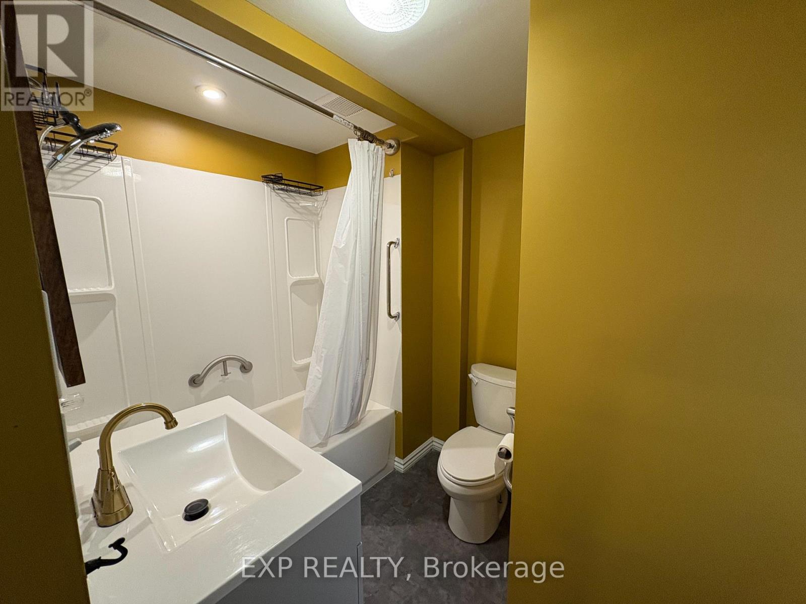 1 - 213 Prospect Street, Newmarket, Ontario  L3Y 3T8 - Photo 16 - N12544290