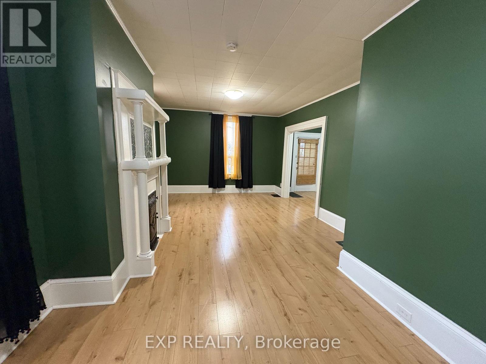 1 - 213 Prospect Street, Newmarket, Ontario  L3Y 3T8 - Photo 5 - N12544290