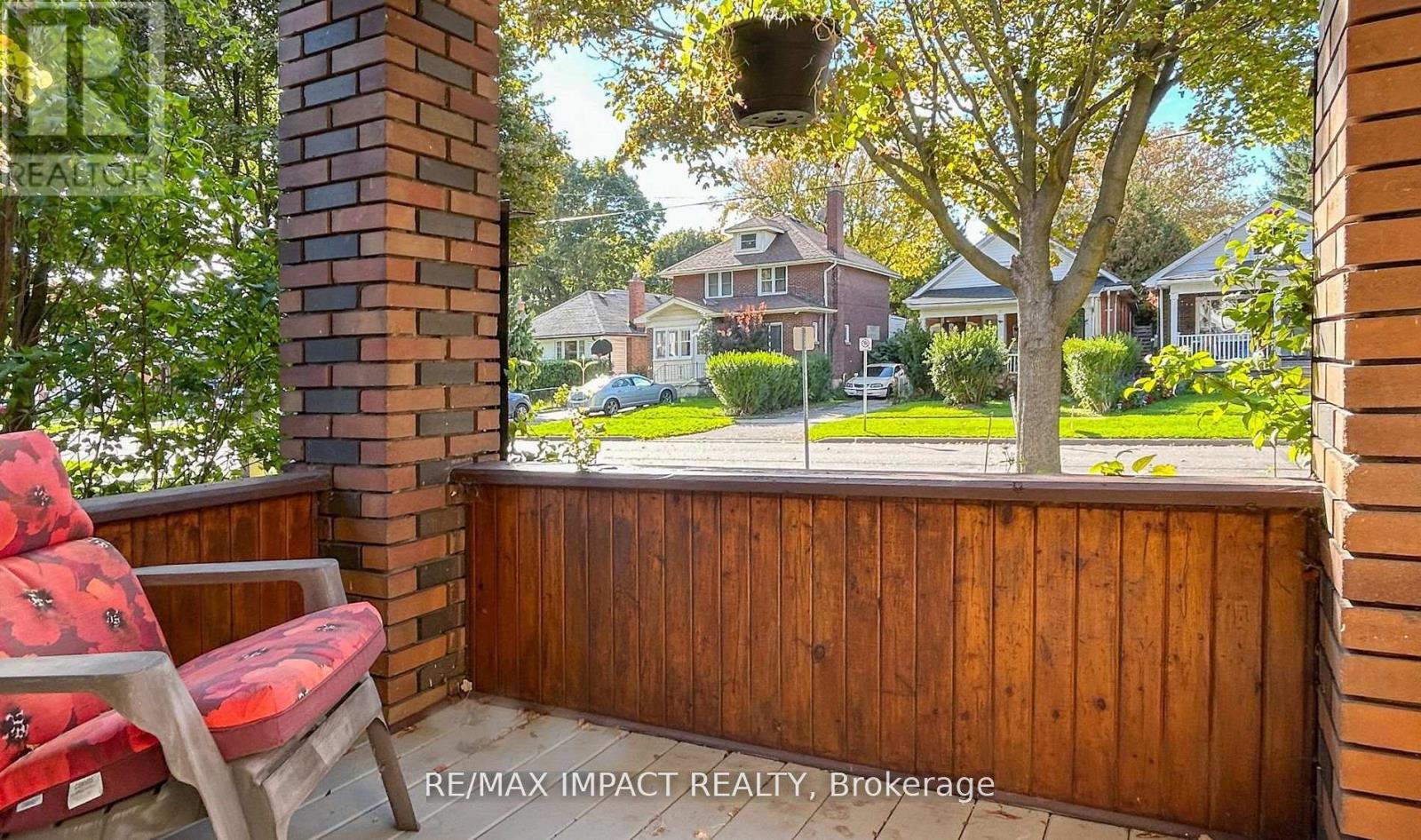 45 Burk Street, Oshawa, Ontario L1J 4C1 - Photo 2 - E12544506