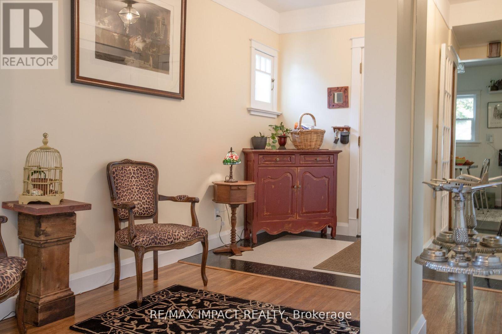 45 Burk Street, Oshawa, Ontario L1J 4C1 - Photo 4 - E12544506