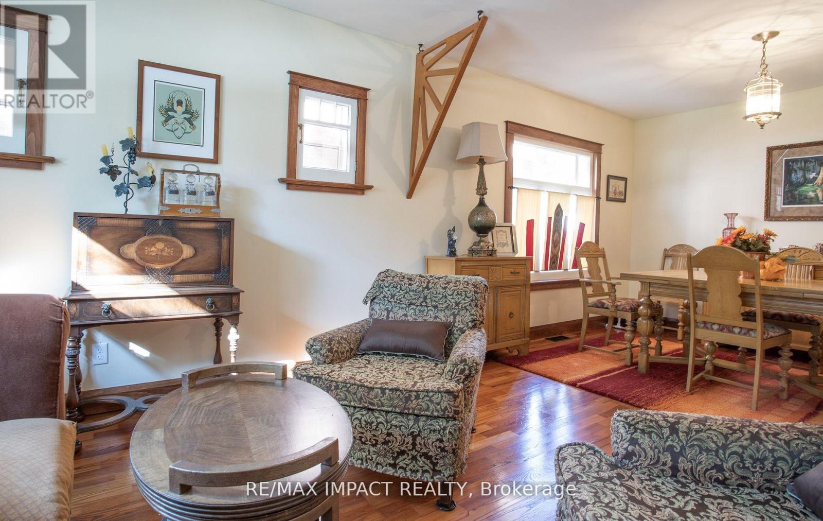 45 Burk Street, Oshawa, Ontario L1J 4C1 - Photo 7 - E12544506