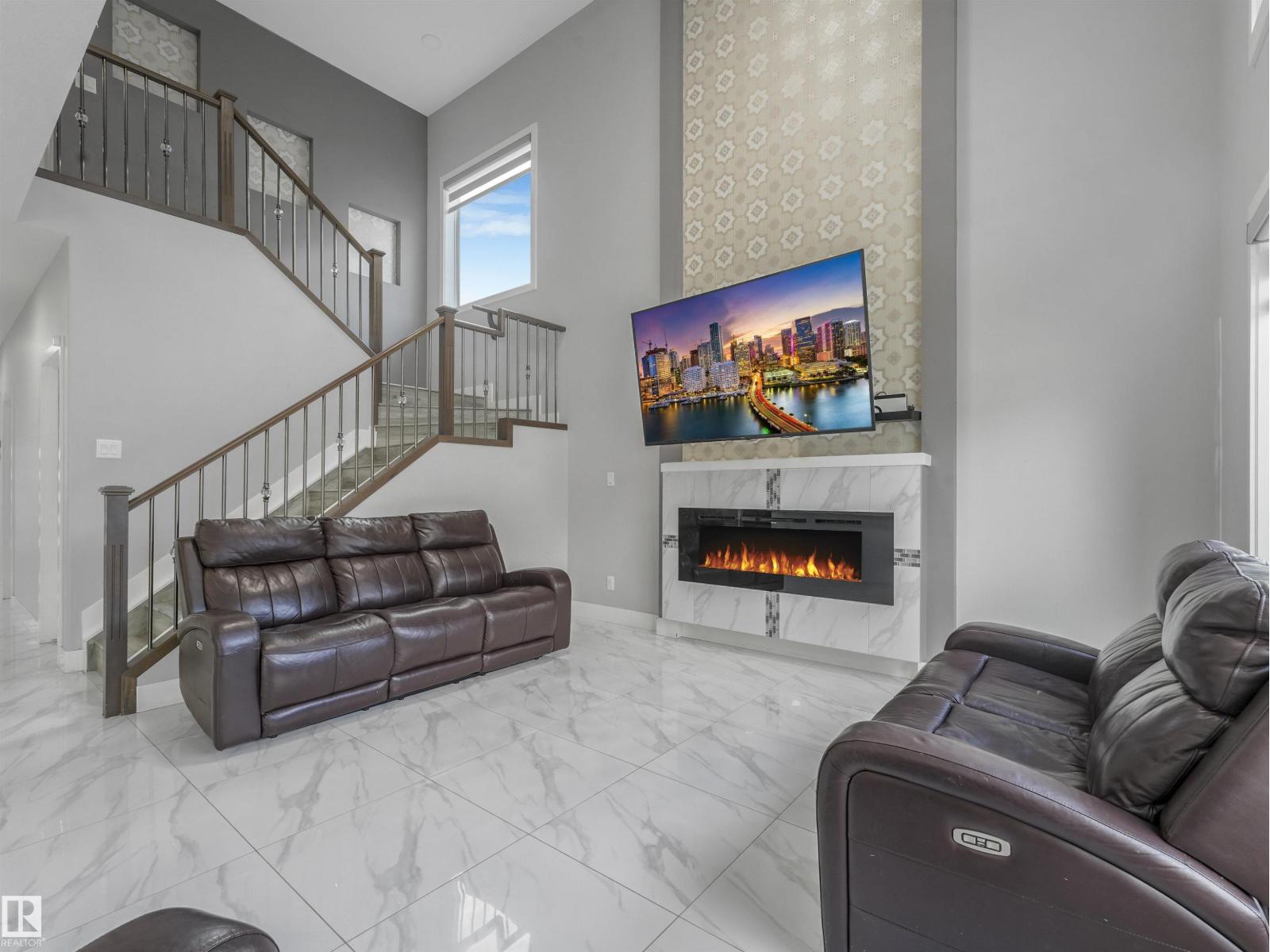 2412 14 Av Nw, Edmonton, Alberta  T6T 2J8 - Photo 7 - E4464156