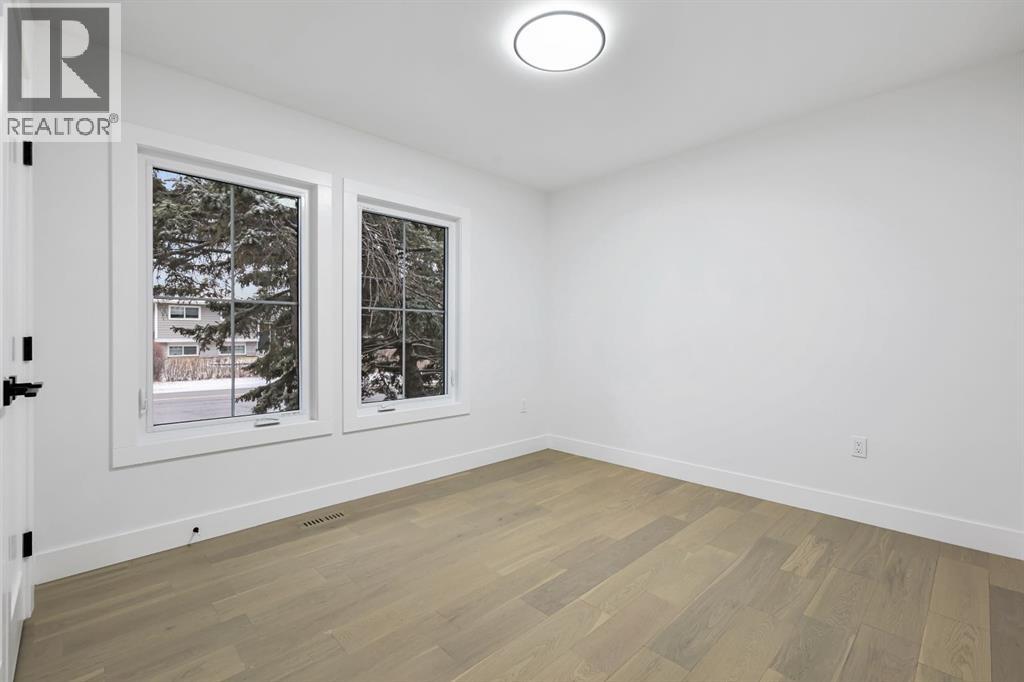 116 Silvercreek Drive Nw, Calgary, Alberta  T3B 4G8 - Photo 28 - A2269977