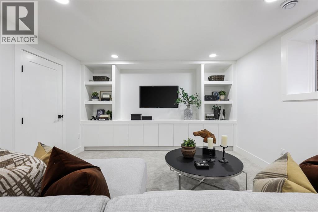 116 Silvercreek Drive Nw, Calgary, Alberta  T3B 4G8 - Photo 33 - A2269977