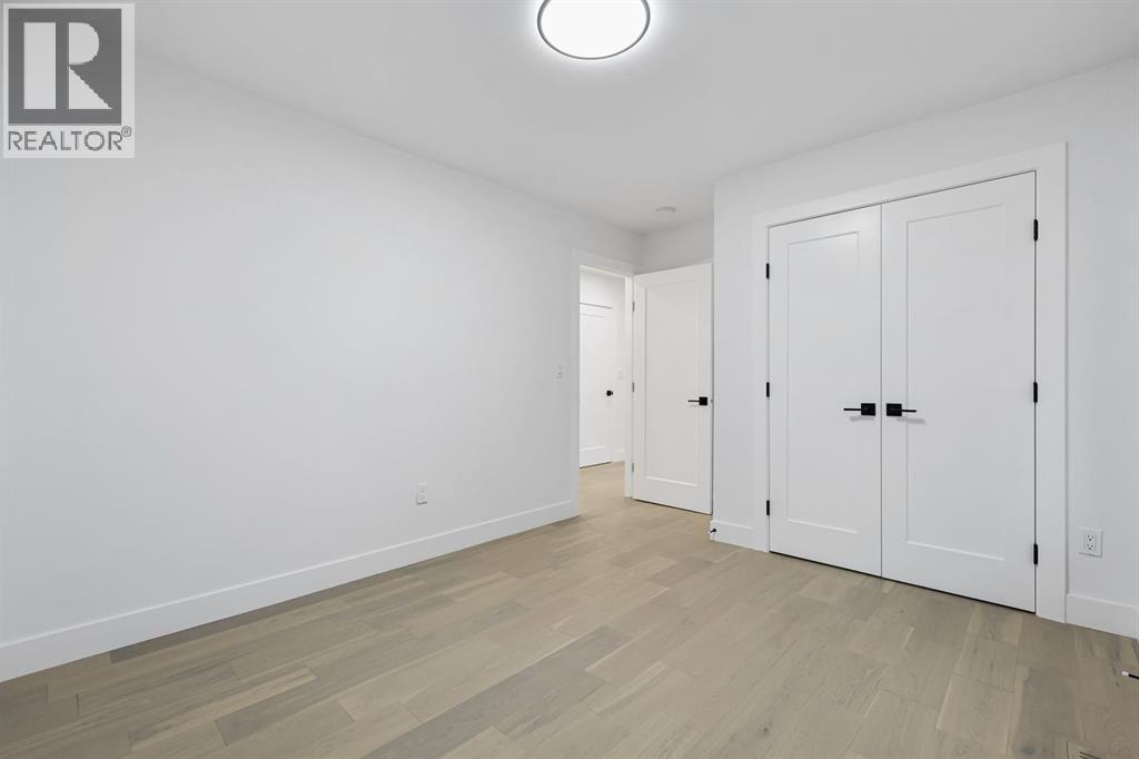 116 Silvercreek Drive Nw, Calgary, Alberta  T3B 4G8 - Photo 29 - A2269977