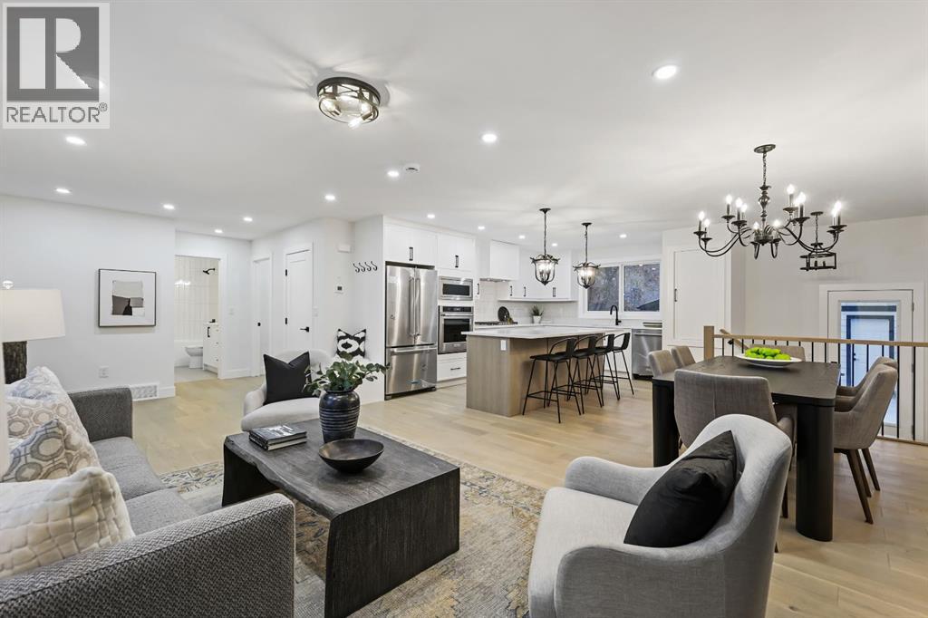 116 Silvercreek Drive Nw, Calgary, Alberta  T3B 4G8 - Photo 12 - A2269977