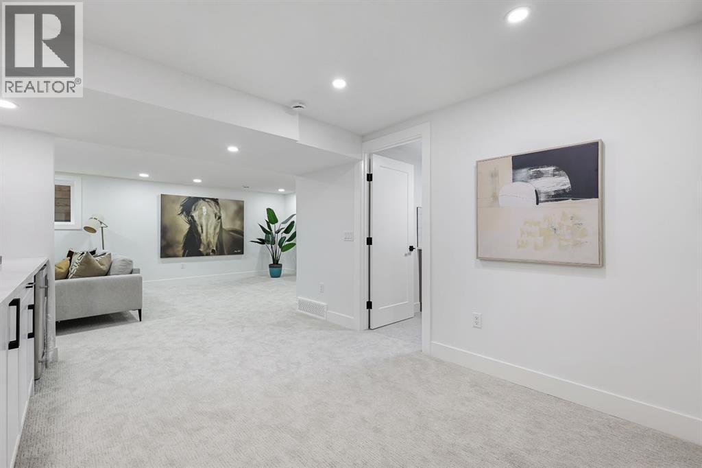 116 Silvercreek Drive Nw, Calgary, Alberta  T3B 4G8 - Photo 31 - A2269977