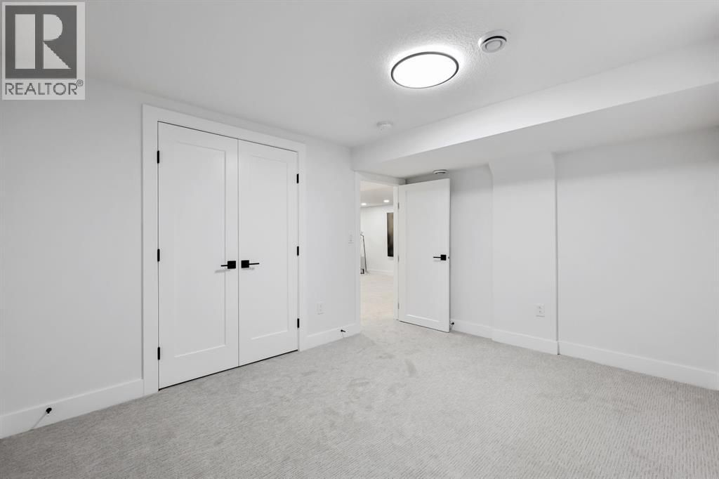 116 Silvercreek Drive Nw, Calgary, Alberta  T3B 4G8 - Photo 40 - A2269977