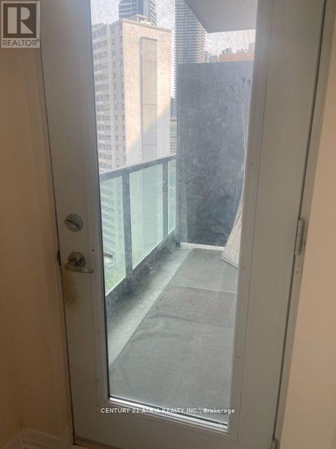 1507 - 1121 Bay Street, Toronto, Ontario  M5S 3L9 - Photo 3 - C12544044