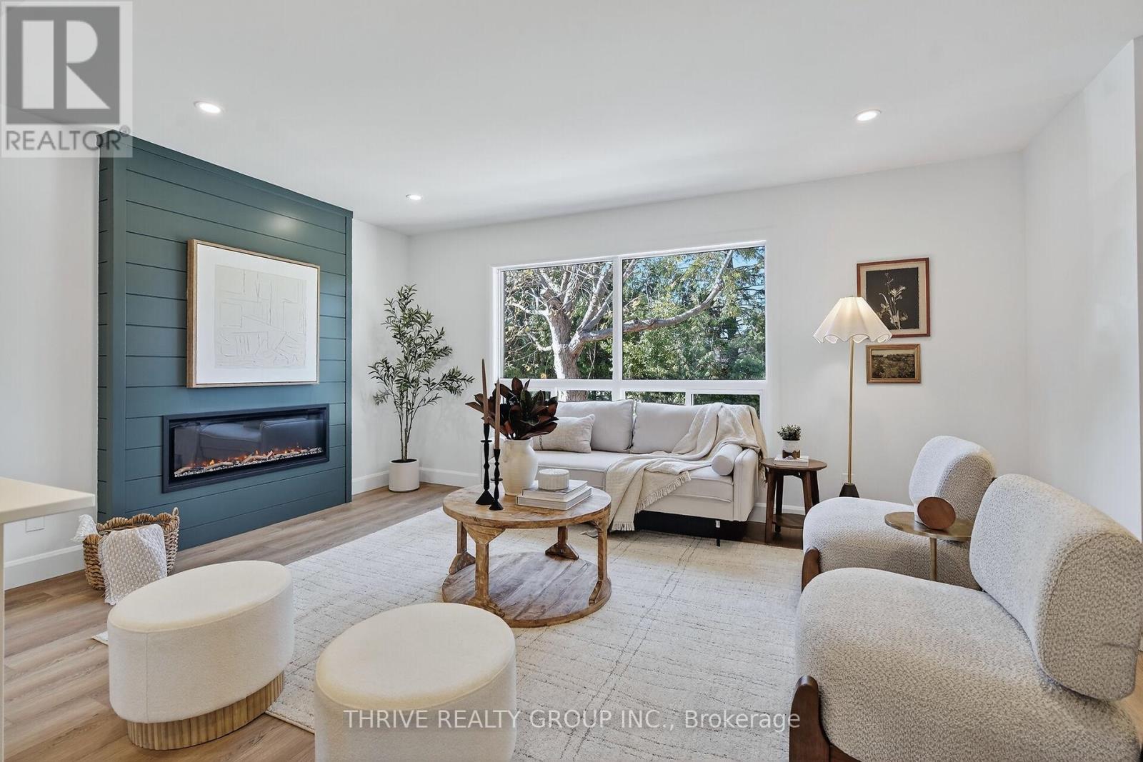 27 - 35 Waterman Avenue, London South, Ontario  N6C 5T3 - Photo 1 - X12544460