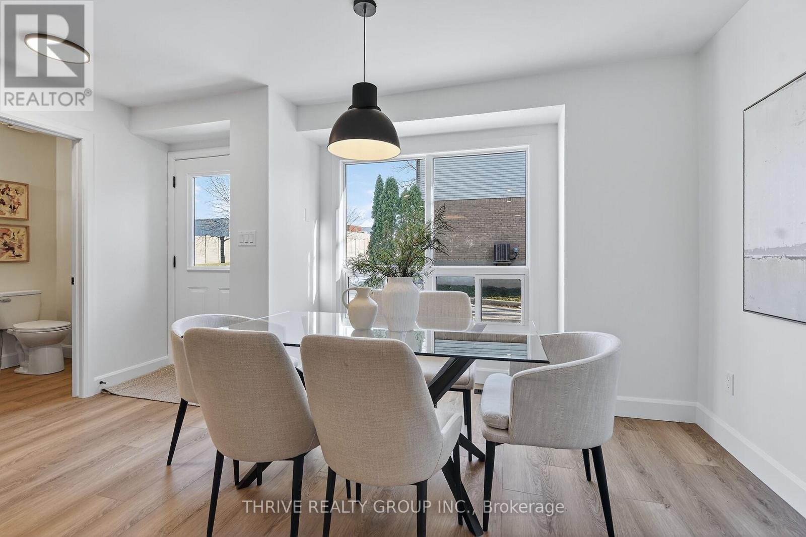 27 - 35 Waterman Avenue, London South, Ontario  N6C 5T3 - Photo 4 - X12544460