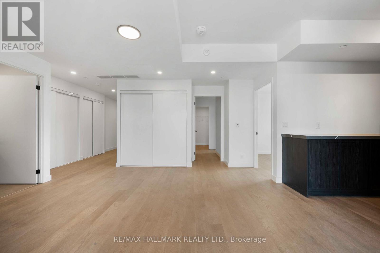 1310 - 1050 Eastern Avenue, Toronto, Ontario  M4L 0B7 - Photo 9 - E12538648