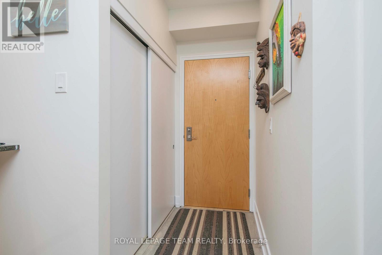 102 - 390 Booth Street, Ottawa, Ontario K1R 7K6 - Photo 4 - X12544494