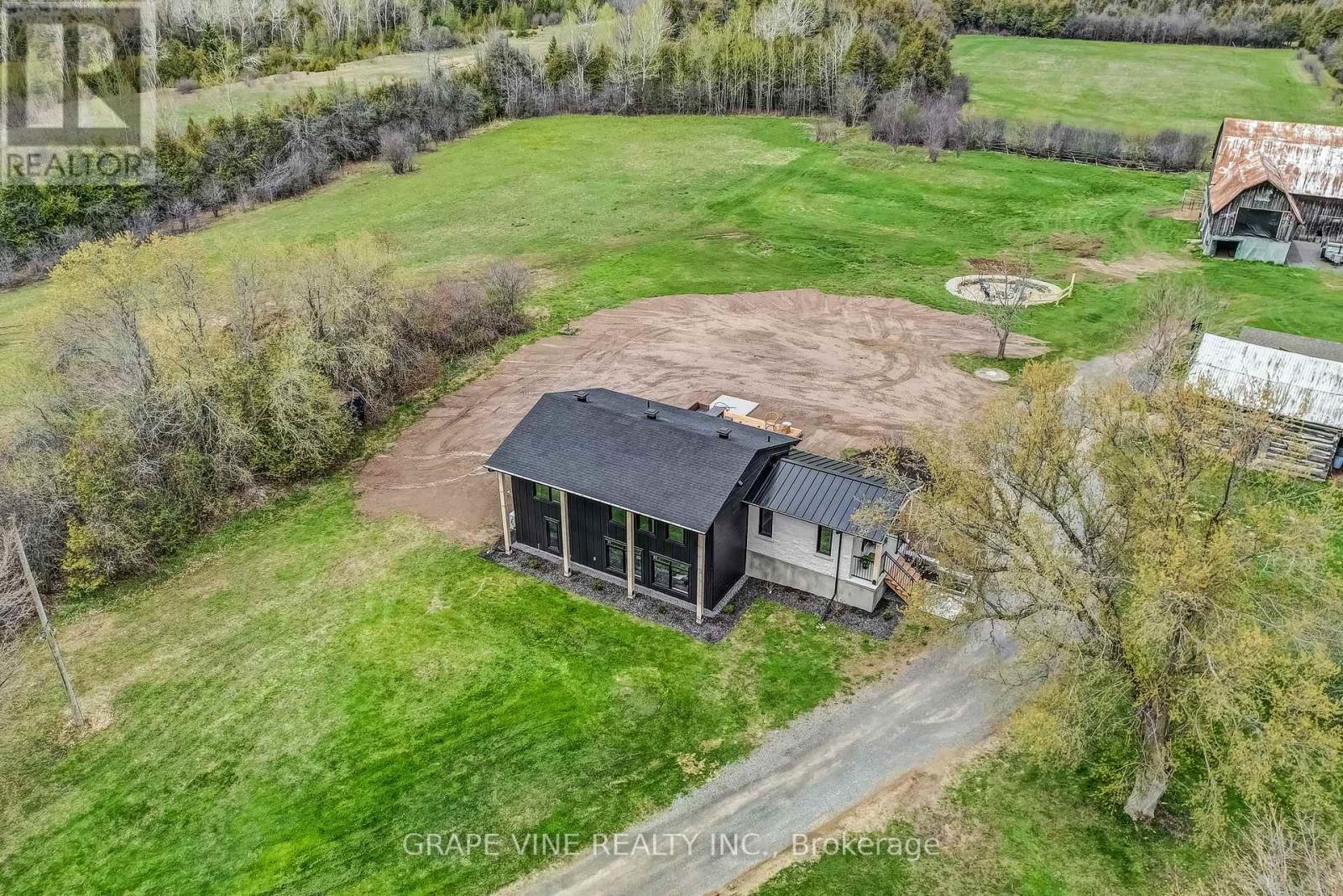 1671 County Rd 43 Road, North Grenville, Ontario  K0G 1G0 - Photo 3 - X12544538