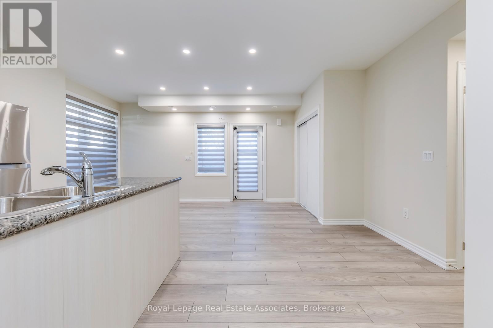 402 - 70 Halliford Place, Brampton, Ontario  L6P 0N5 - Photo 10 - W12544200