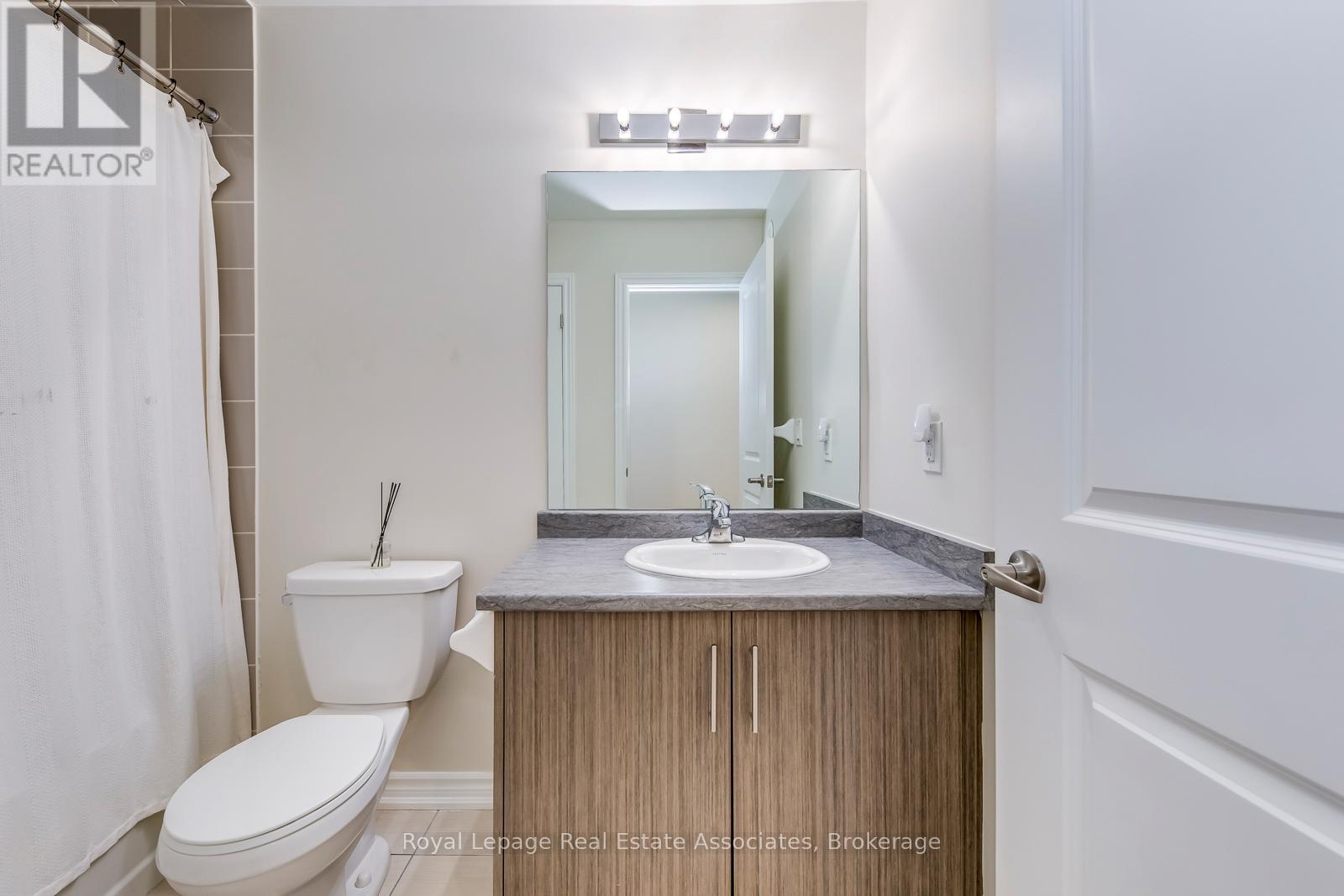 402 - 70 Halliford Place, Brampton, Ontario  L6P 0N5 - Photo 20 - W12544200