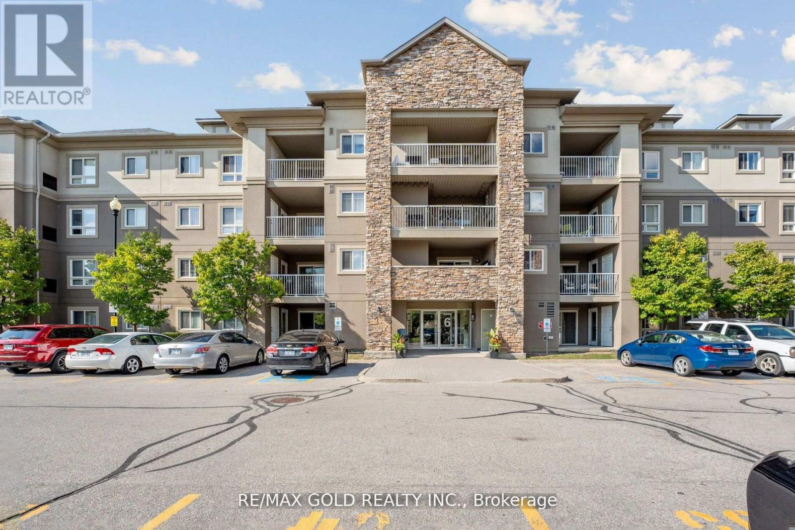 2104 - 6 Dayspring Circle, Brampton, Ontario  L6P 2Z6 - Photo 1 - W12544202