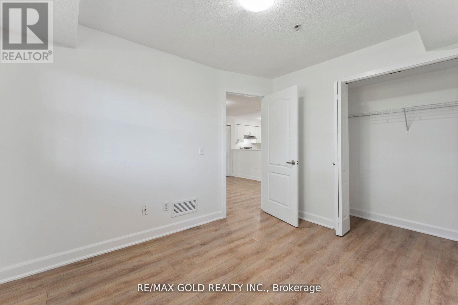 2104 - 6 Dayspring Circle, Brampton, Ontario  L6P 2Z6 - Photo 18 - W12544202