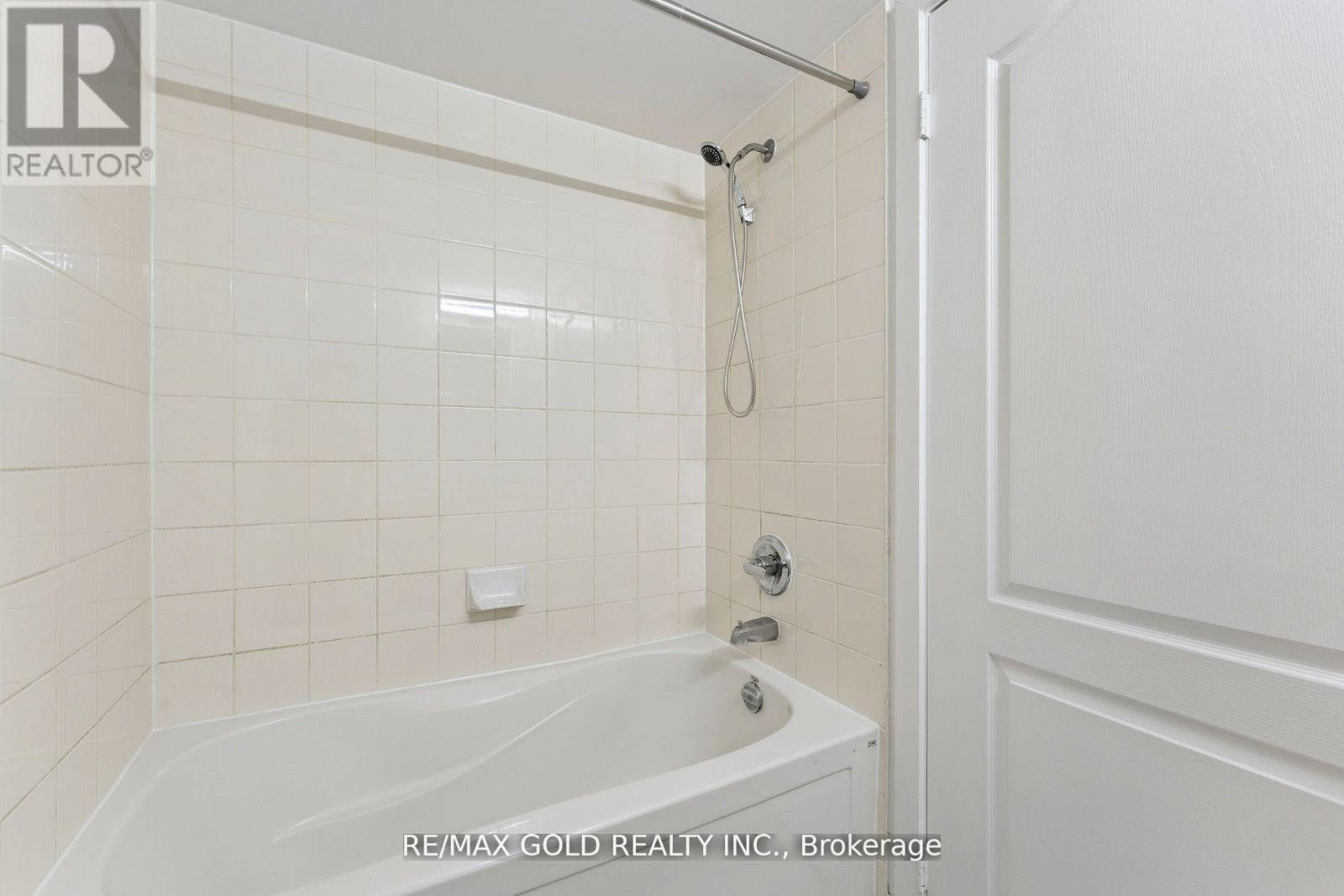 2104 - 6 Dayspring Circle, Brampton, Ontario  L6P 2Z6 - Photo 21 - W12544202