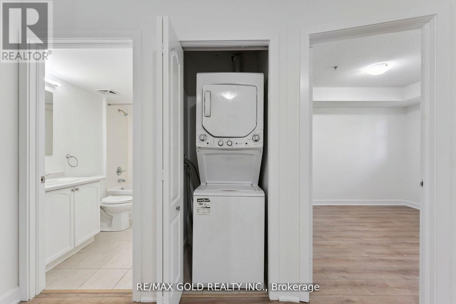 2104 - 6 Dayspring Circle, Brampton, Ontario  L6P 2Z6 - Photo 22 - W12544202