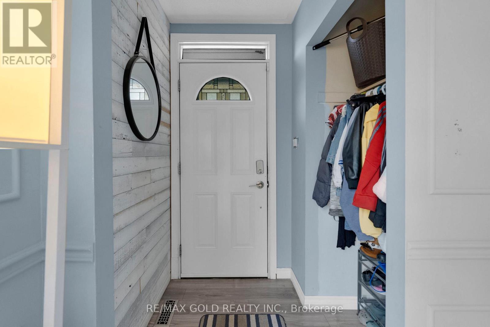 4 Deeside Crescent, Brampton, Ontario  L6T 3L7 - Photo 7 - W12544246